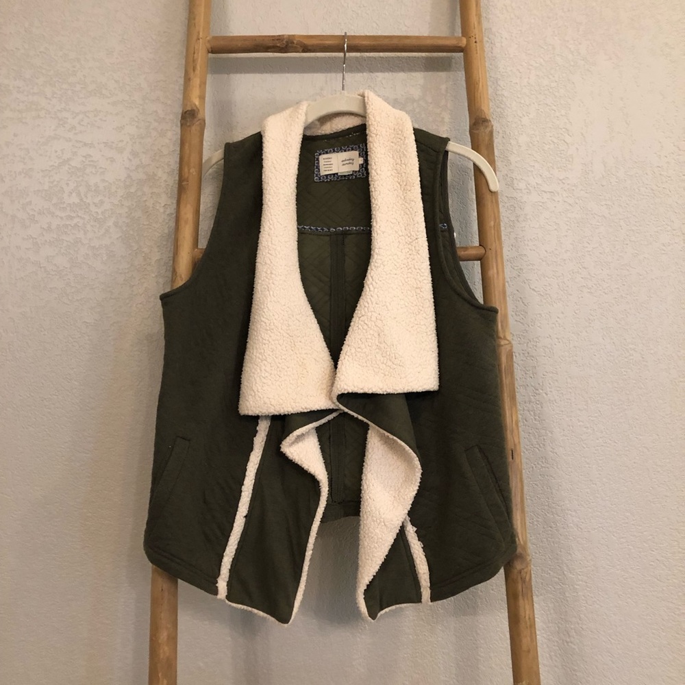 💙 4/$20 Anthropologie Vest
